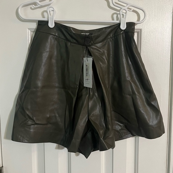 NWT Sundays vegan leather green Collins shorts size small and xs available - Picture 2 of 5
